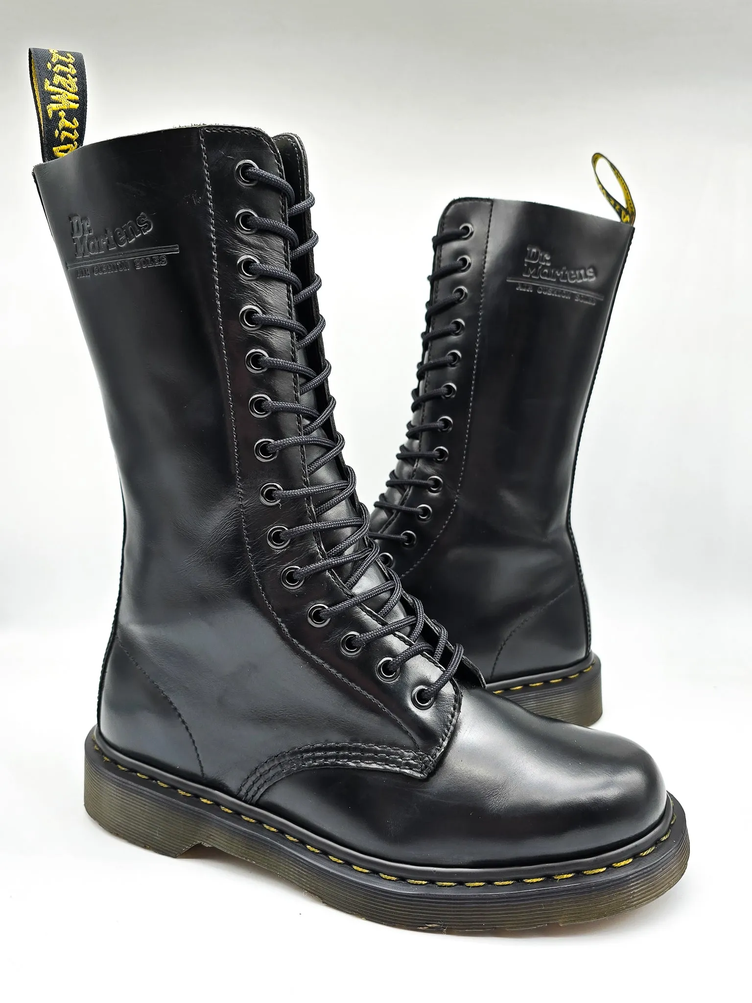 DR. MARTENS 1914 BLACK SMOOTH - Pre-Loved