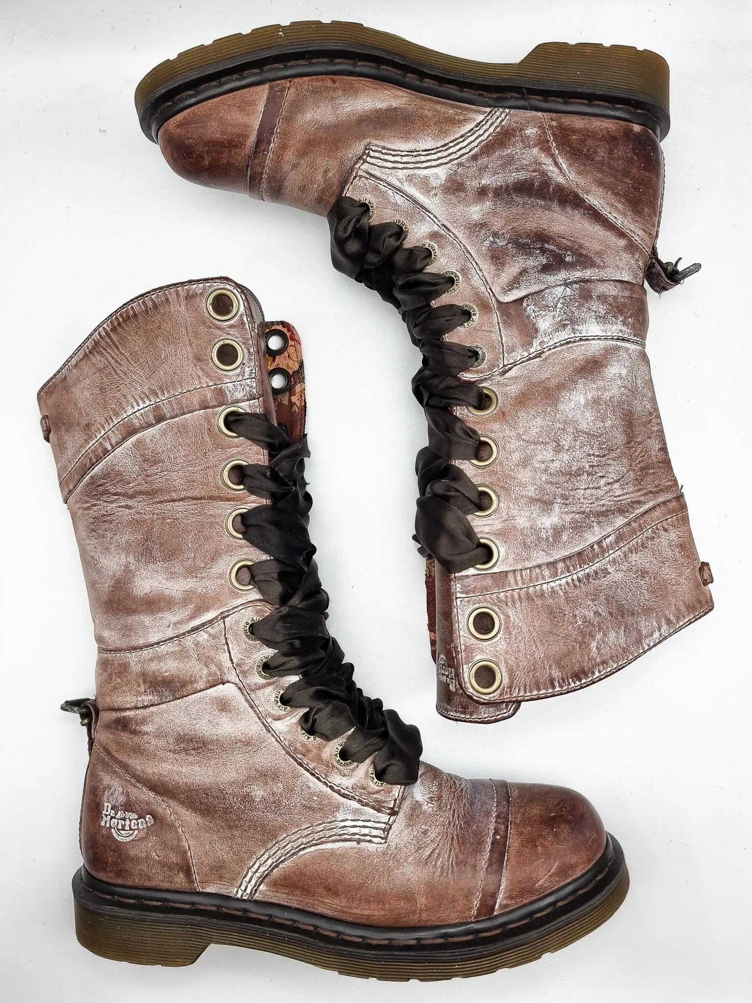 DR. MARTENS TRIUMPH BROWN MASSAI UK 8 - Pre-Loved