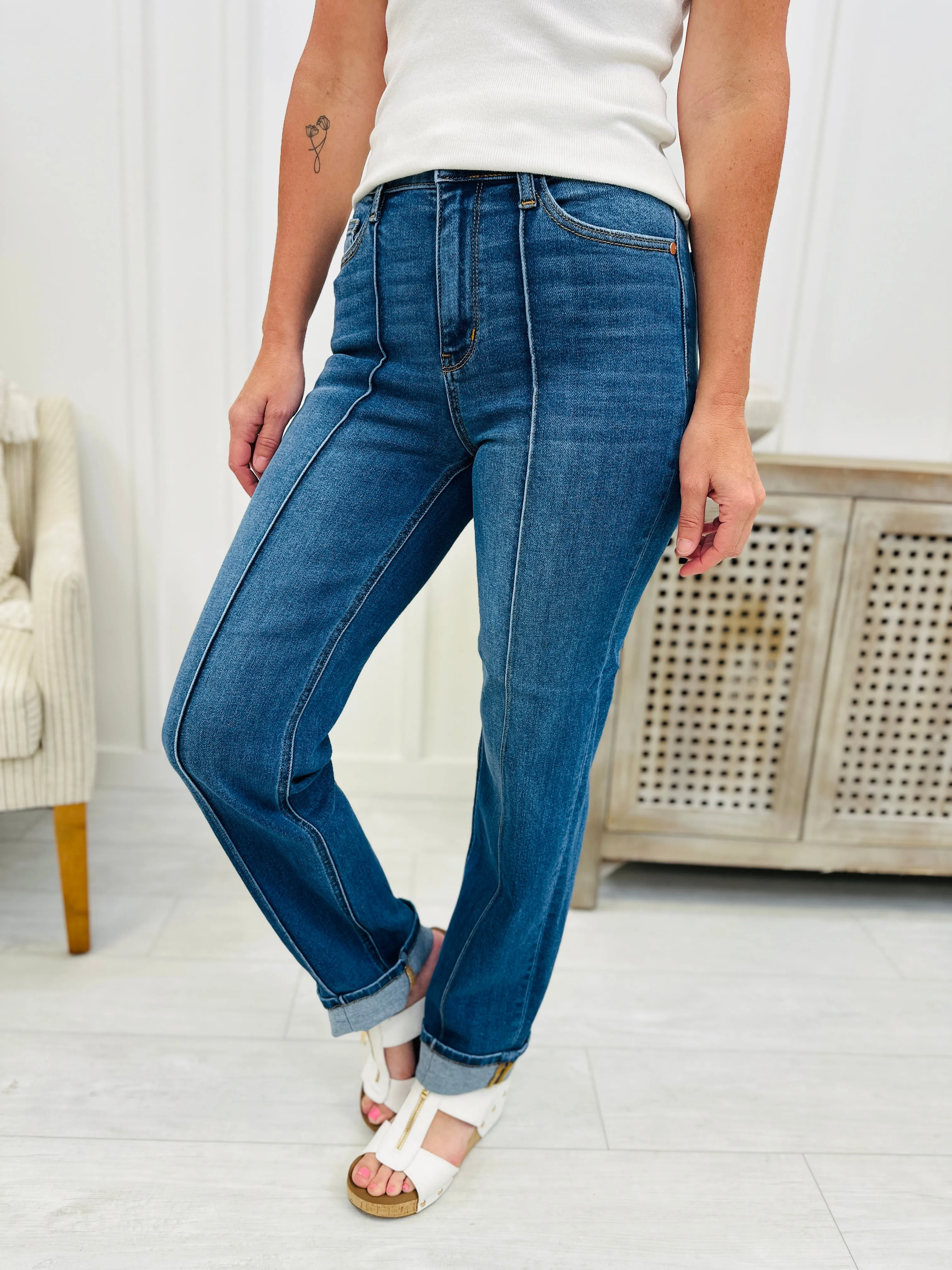 Judy Blue Waiting for You Cuffed Straight Leg Jeans in Reg/Curvy