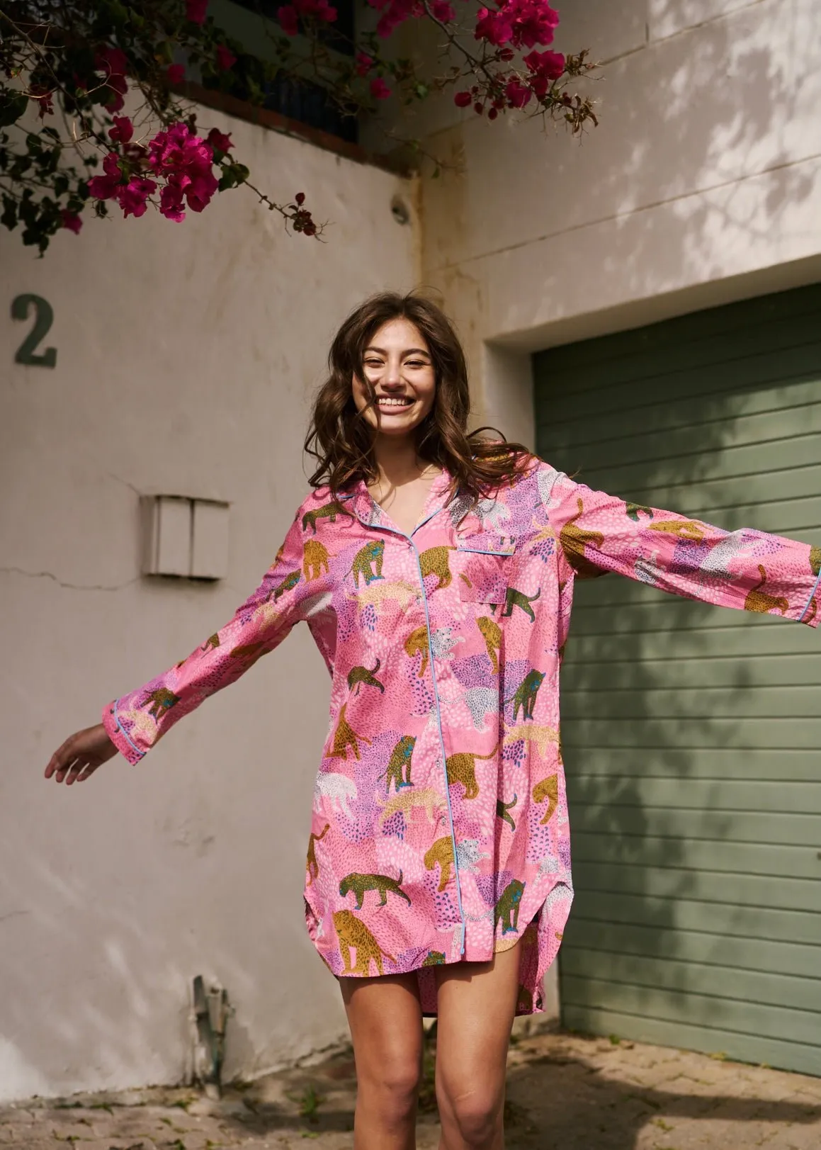 Long Sleeve Sleepshirt With Leopard Print In Pink