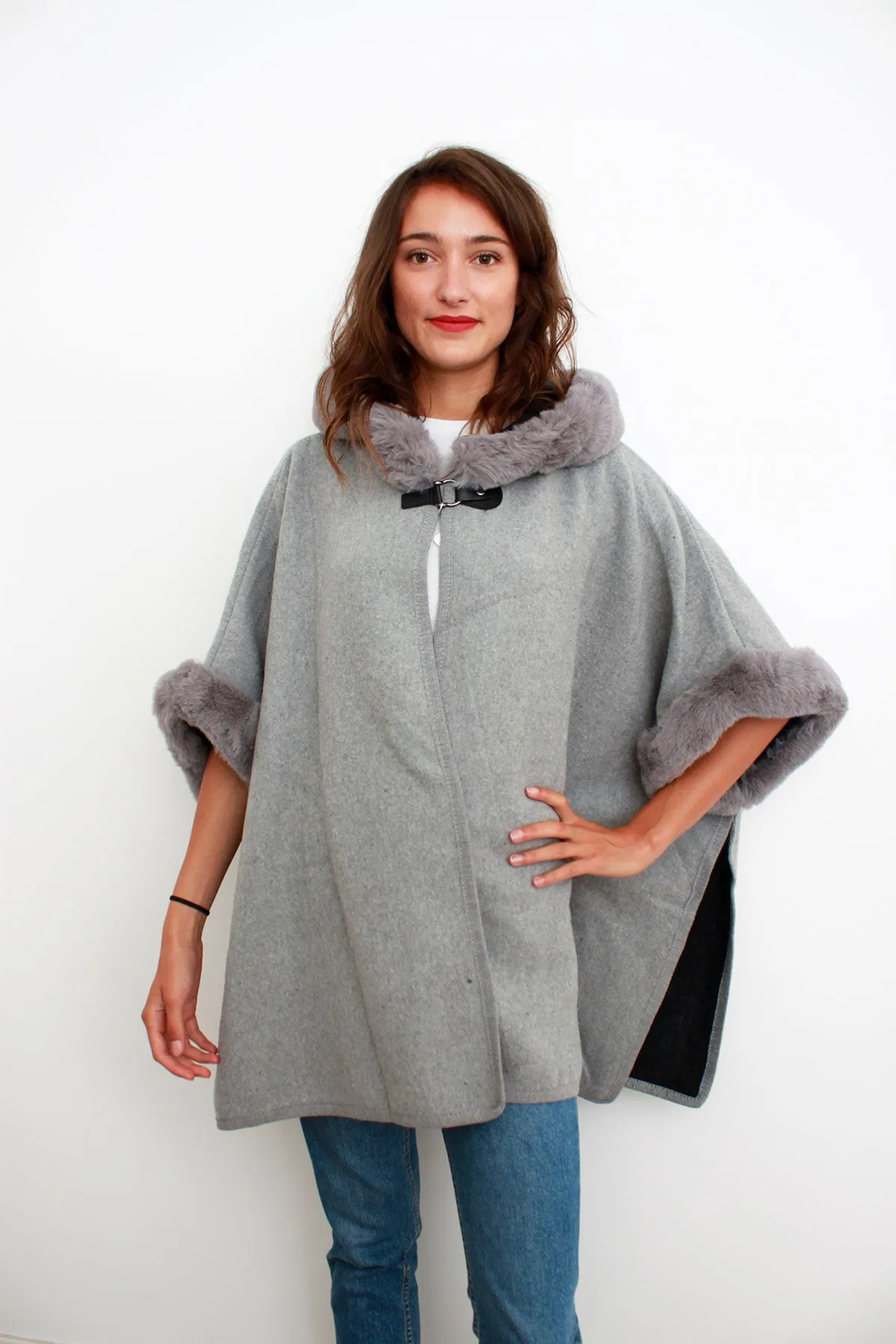 Olivia Cape: Grey