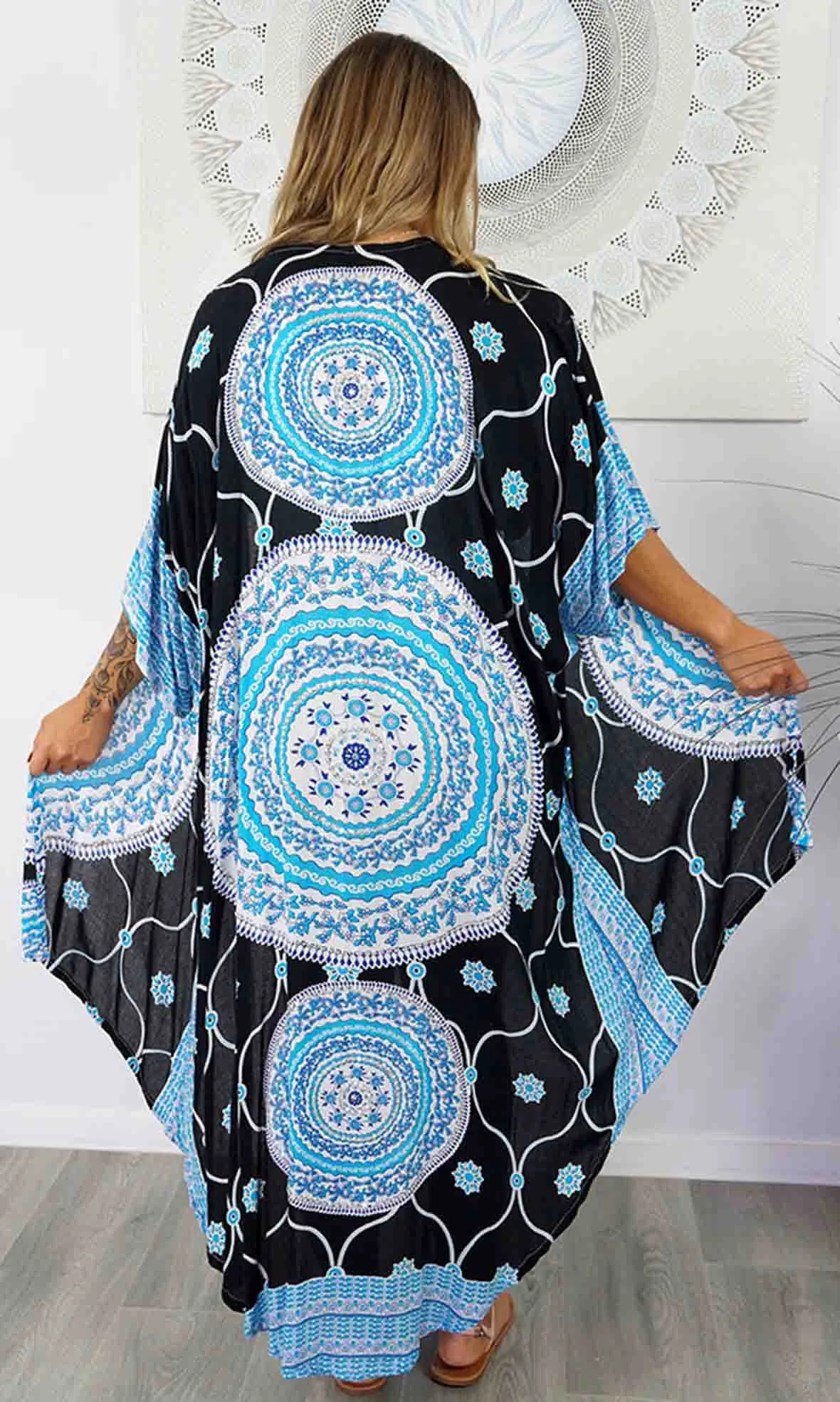 Rayon Bling Cape Long Tunisia, More Colours