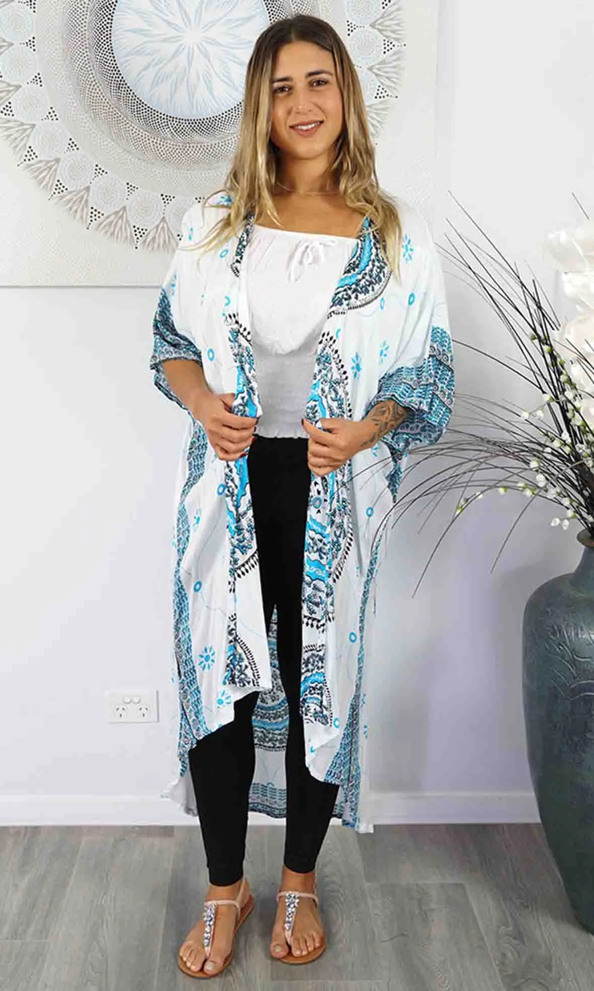 Rayon Bling Cape Long Tunisia, More Colours