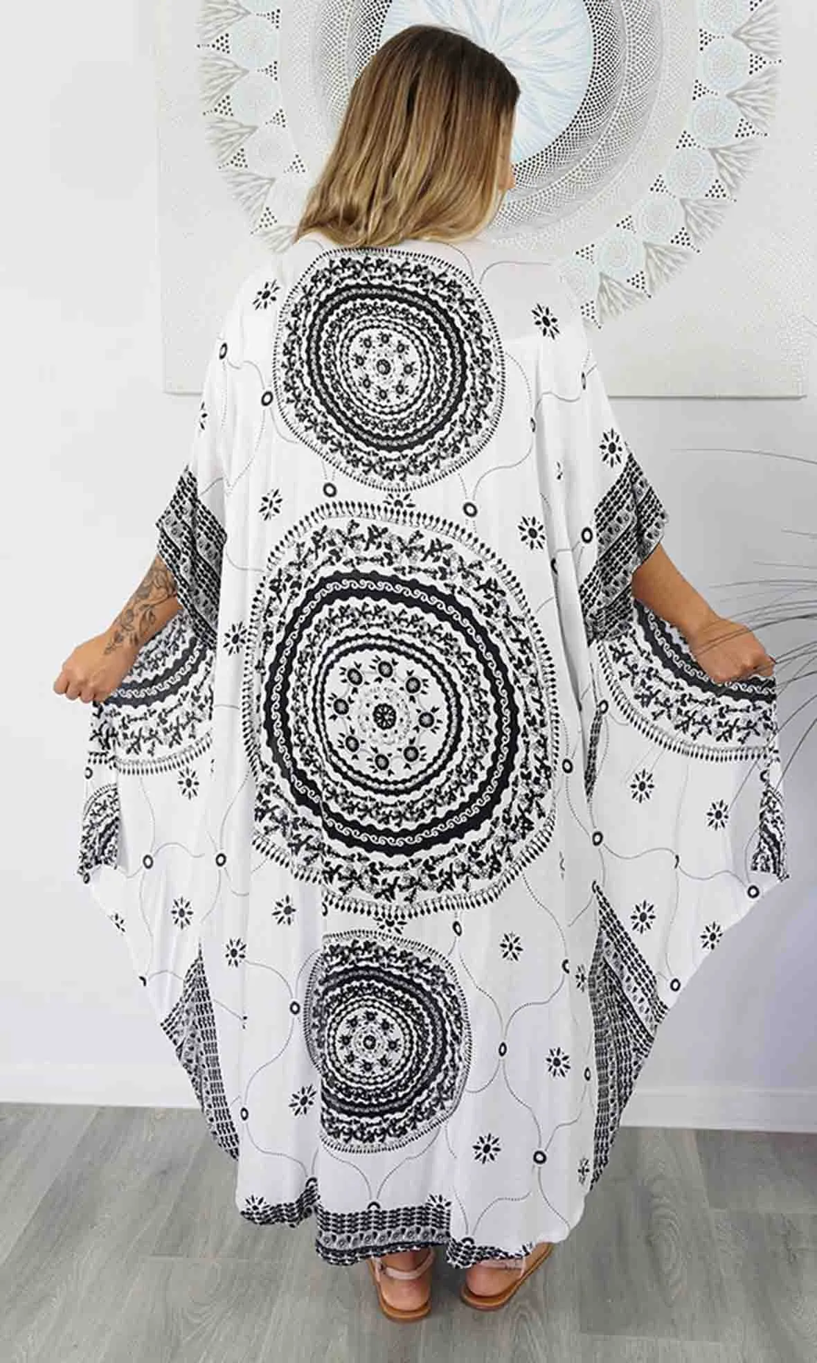 Rayon Bling Cape Long Tunisia, More Colours